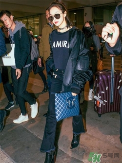 粗跟鞋怎么搭配？粗跟鞋配什么褲子好看？