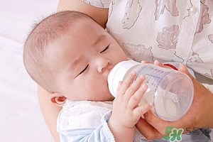 混合喂養(yǎng)的正確方法 寶寶混合喂養(yǎng)怎么喂合理 混合喂養(yǎng)的正確方法 寶寶混合喂養(yǎng)怎么喂合理