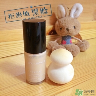 植村秀小燈泡584和784哪個(gè)白？植村秀小燈泡584和784對(duì)比