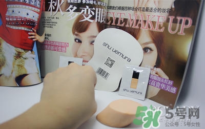 植村秀小燈泡584和784哪個(gè)白？植村秀小燈泡584和784對(duì)比