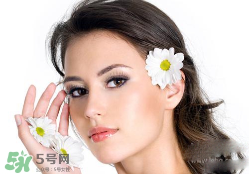 甜杏仁油適合什么皮膚？甜杏仁油適合膚質(zhì)