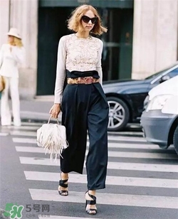 闊腿褲怎么搭配？闊腿褲怎么穿好看？