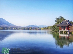 4月份去杭州穿什么？四月份去杭州穿什么衣服？