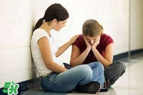 抑郁癥有哪些癥狀？哪些人易患抑郁癥？