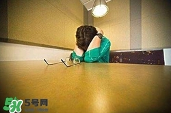 抑郁癥有哪些癥狀？哪些人易患抑郁癥？