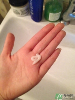 水之密語(yǔ)悅潤(rùn)至美 水之密語(yǔ)悅潤(rùn)至美洗發(fā)水 水之密語(yǔ)悅潤(rùn)至美 水之密語(yǔ)悅潤(rùn)至美洗發(fā)水