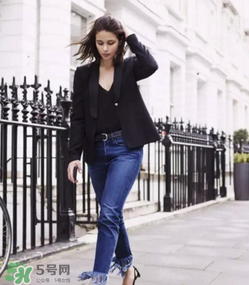 毛邊牛仔褲搭配什么鞋？毛邊牛仔褲搭配什么鞋好看？