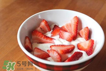 皮膚過敏可以喝酸奶嗎？皮膚過敏能不能喝酸奶？