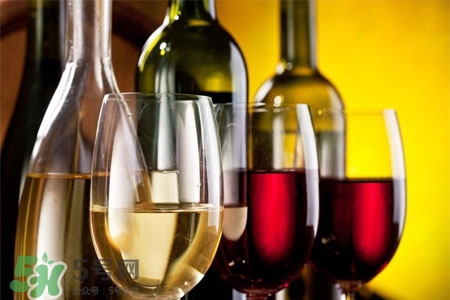 皮膚過敏可以喝酒嗎？皮膚過敏能喝白酒嗎？