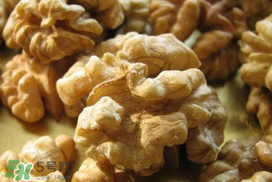 枇杷和核桃能一起吃嗎？枇杷和核桃一起吃好嗎？