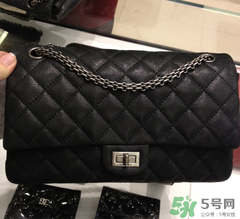 香奈兒255包尺寸怎么選？chanel255包尺寸對照表