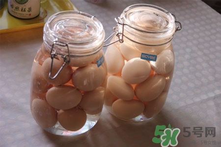 醋蛋液的營(yíng)養(yǎng)價(jià)值 醋蛋液的功效與作用 醋蛋液的營(yíng)養(yǎng)價(jià)值 醋蛋液的功效與作用