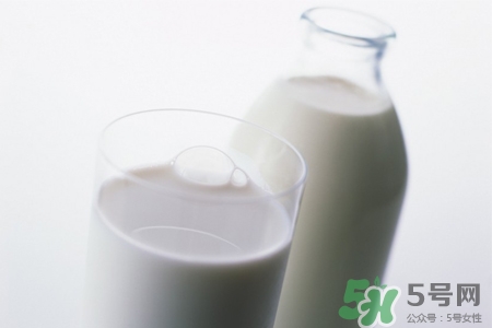 皮膚過敏能喝牛奶嗎？皮膚過敏喝牛奶好嗎？