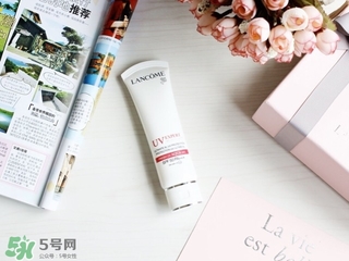 蘭蔻空氣感防護乳怎么樣?蘭蔻空氣感防護乳好用嗎? 蘭蔻空氣感防護乳怎么樣?蘭蔻空氣感防護乳好用嗎?