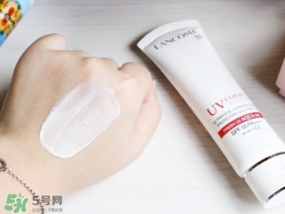 蘭蔻空氣感防護乳怎么樣?蘭蔻空氣感防護乳好用嗎? 蘭蔻空氣感防護乳怎么樣?蘭蔻空氣感防護乳好用嗎?