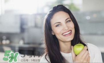 經期頭痛惡心是怎么回事？經期頭痛的治療方法