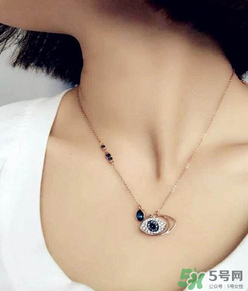 施華洛世奇惡魔之眼是什么材質(zhì)？施華洛世奇惡魔之眼是銀的嗎？