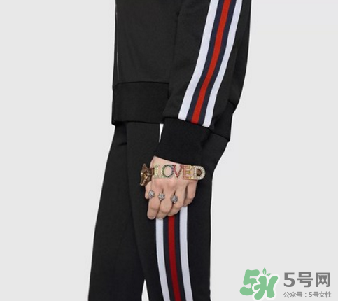 gucci2017春夏刺繡運(yùn)動裝 gucci2017春夏新品運(yùn)動裝推薦 gucci2017春夏刺繡運(yùn)動裝 gucci2017春夏新品運(yùn)動裝推薦