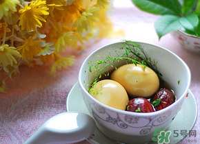 地菜煮雞蛋會(huì)中毒嗎？地菜煮雞蛋吃死人是真的嗎？