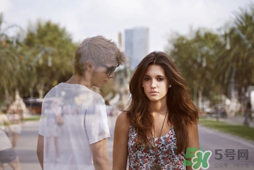 異地戀怎么解決生理需要？異地戀怎么哄女朋友開心？