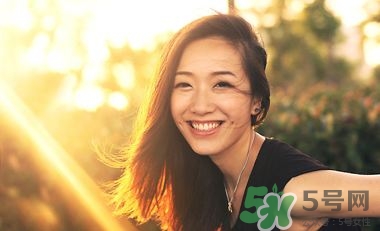 女人熬夜怎么保養(yǎng)皮膚？女人熬夜吃什么補(bǔ)品好？