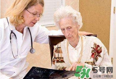 老人抑郁癥如何治療 老人抑郁癥怎么治療 老人抑郁癥如何治療 老人抑郁癥怎么治療