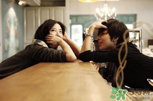 和同事一夜情了怎么辦？和同事發(fā)生一夜情怎么正常相處