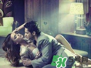 女人下面松男人什么感覺？女人下面松弛了用什么藥？