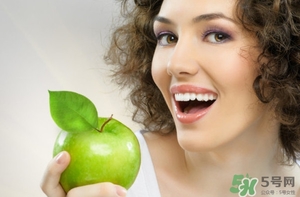 早起手心發(fā)熱怎么回事？早起手心為什么發(fā)熱？