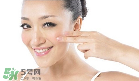 怎樣預(yù)防臉上長斑？如何預(yù)防臉上長斑