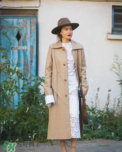 春天穿連衣裙搭配什么外套？連衣裙搭配什么外套好看？