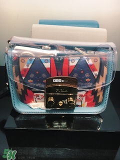 furla芙拉和mk哪個(gè)好？芙拉和mk包包哪個(gè)檔次高？