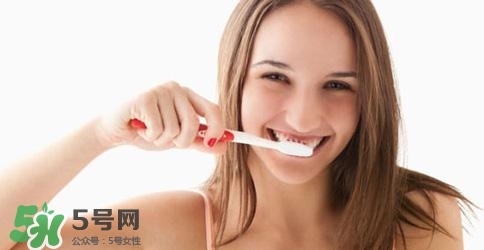刷牙老是出血是怎么回事？刷牙老是出血怎么辦