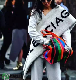 巴黎世家編織袋很貴嗎？balenciaga春運(yùn)包為什么這么貴？