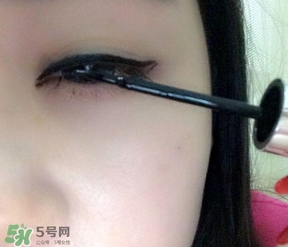 美人魚眼線液怎么用？美人魚眼線液怎么畫？