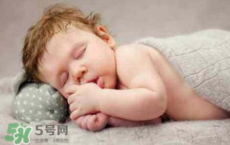 睡眠對人體有何作用？人體正常睡眠幾個小時