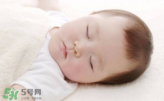 孩子睡覺(jué)為什么打呼嚕？孩子睡覺(jué)打呼嚕是什么原因