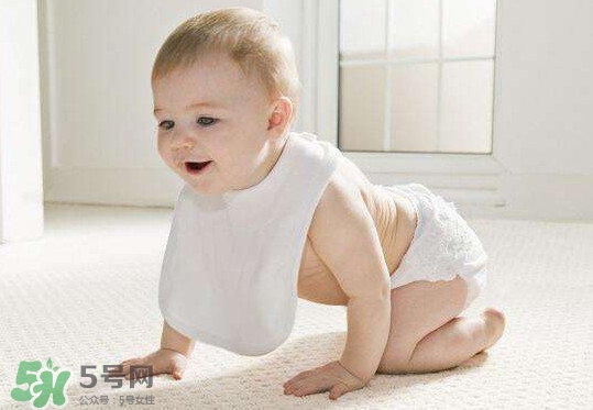 剛出生嬰兒面黃怎么辦？寶寶的臉黃怎么辦