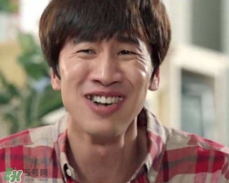 眼睛抽搐是什么引起的？眼睛抽搐怎么回事