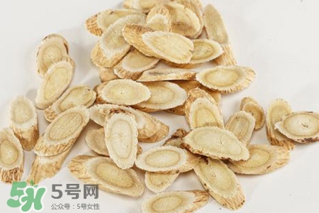 黃芪的營養(yǎng)價(jià)值 黃芪的功效與作用 黃芪的營養(yǎng)價(jià)值 黃芪的功效與作用