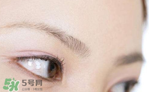 眼睛抽搐是什么引起的？眼睛抽搐怎么回事