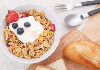 谷蘭諾拉水果谷物麥片怎么吃？谷蘭諾拉水果麥片有幾種吃法？