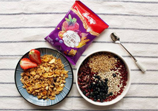 谷蘭諾拉用水沖好吃嗎？谷蘭諾拉開水泡著吃嗎？