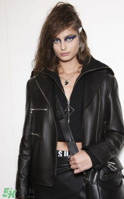 versace2017新品好看嗎？范思哲2017新款怎么樣？