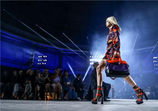 versace2017新品好看嗎？范思哲2017新款怎么樣？