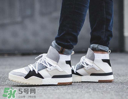 adidas originals aw聯(lián)名最新款多少錢？阿迪達斯三葉草aw聯(lián)名發(fā)售價格