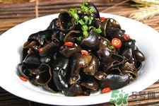 泡黑木耳用什么水泡？泡木耳用熱水還是涼水？