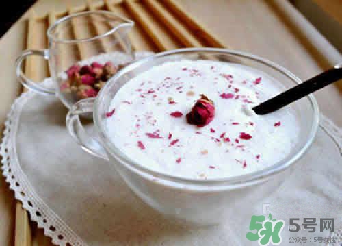 玫瑰水可以做面膜嗎？玫瑰水怎么做面膜？