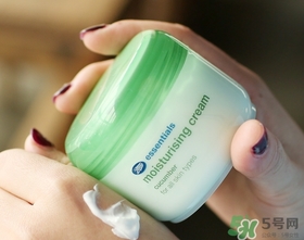 boots小黃瓜面霜怎么用？boots小黃瓜面霜使用方法