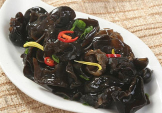 血脂高可以吃黑木耳嗎？吃黑木耳能降血脂嗎？